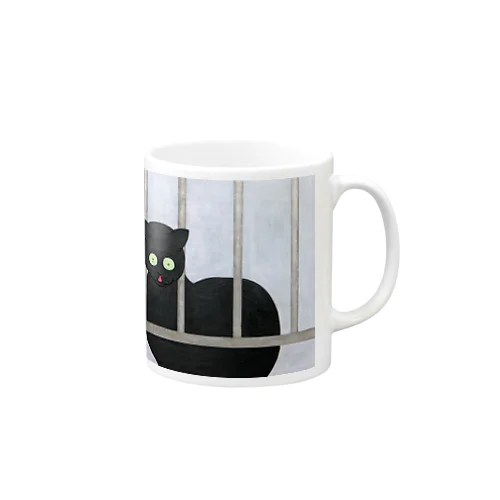 わざわざこちらを見る黒猫 Mug