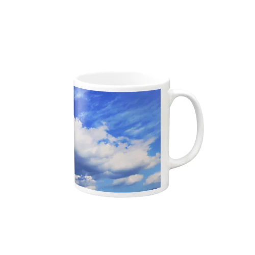 ふかふか雲のベッドだよ Mug