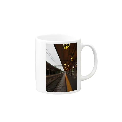 夕方の駅 Mug