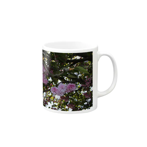 残った桜 Mug