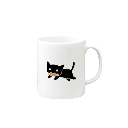 肉をくわえる猫 Mug