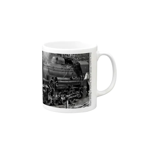 上越線 水上駅でスタンバイするSL D51498 (モノクロフォト) Mug