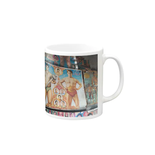 パキスタンのプロレスラーのポスター Mug