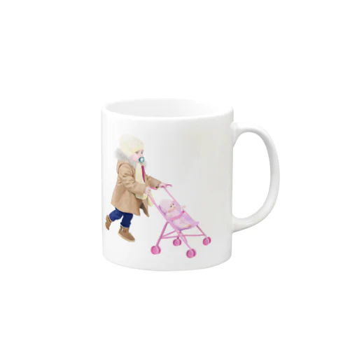 パリ・シャンゼリゼ通りでベビーカーを押す女の子 Mug