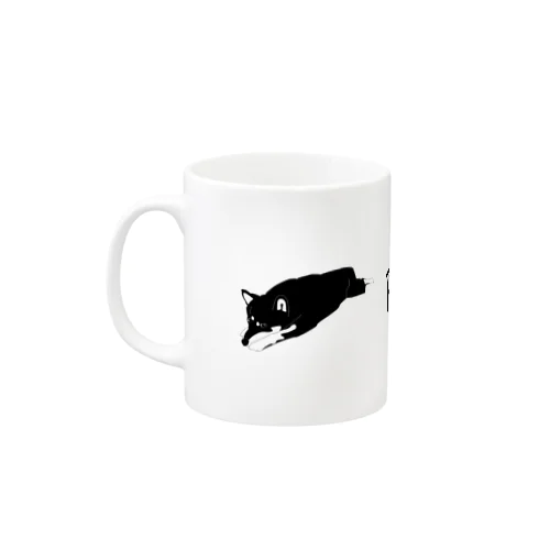 ペタンする黒の柴犬　伸び Mug