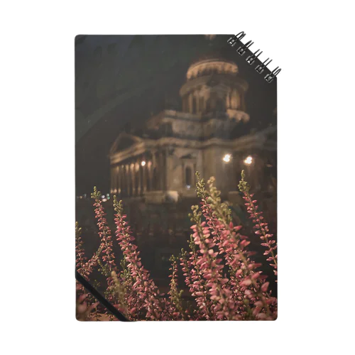 そこらへんの花と建物 Notebook