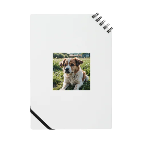 草むらで斜めを見つめる犬 dog looking for the anywhere Notebook