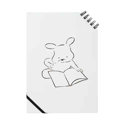 絵本を座って読む子グマ Notebook