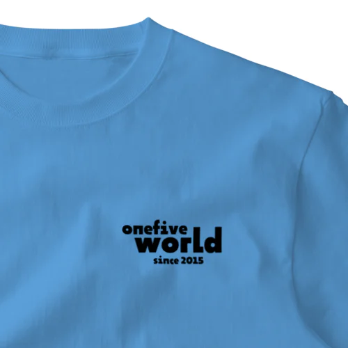 “ONE FIVE WORLD 02” ロゴ小 ワンポイントTシャツ