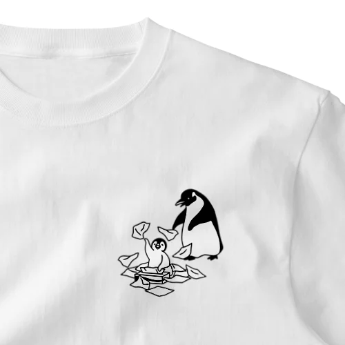 ティッシュを全部出すペンギン One Point T-Shirt