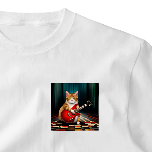 ギターを弾くネコ One Point T-Shirt
