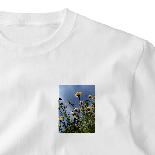 黄色い春菊の花 ワンポイントTシャツ