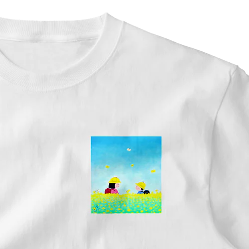 アートとメルヘンと創作の森ノスタルジック絵画　秋野あかね作「帽子にも止まったよ」 ワンポイントTシャツ