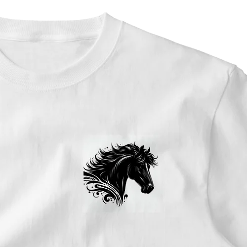 黒い馬 ワンポイントTシャツ