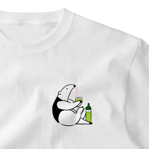 冷やした緑茶を飲むミナミコアリクイ One Point T-Shirt