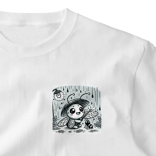 梅雨を楽しむホタル One Point T-Shirt