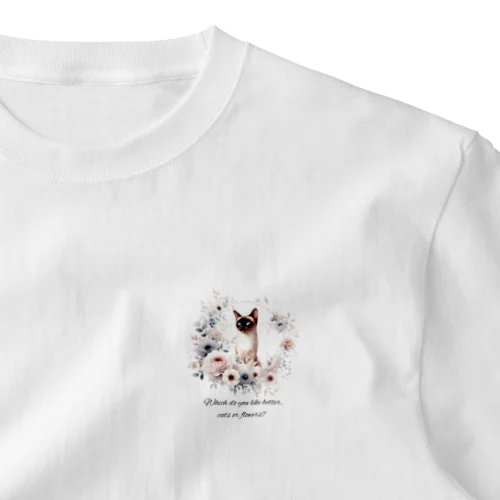 シャム猫と花  One Point T-Shirt