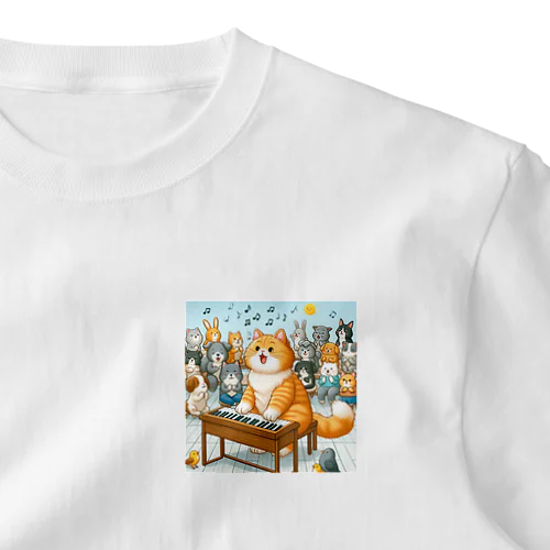 ピアノを弾く猫_アニメ風3 ワンポイントTシャツ