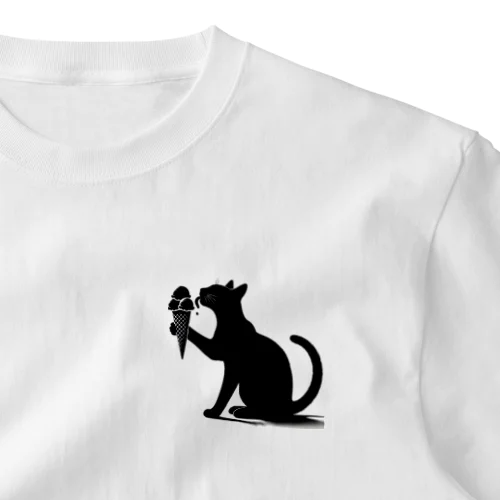 アイスを舐める猫 One Point T-Shirt