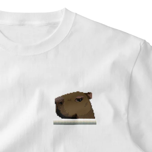 どっしりとしたカピバラ ワンポイントTシャツ