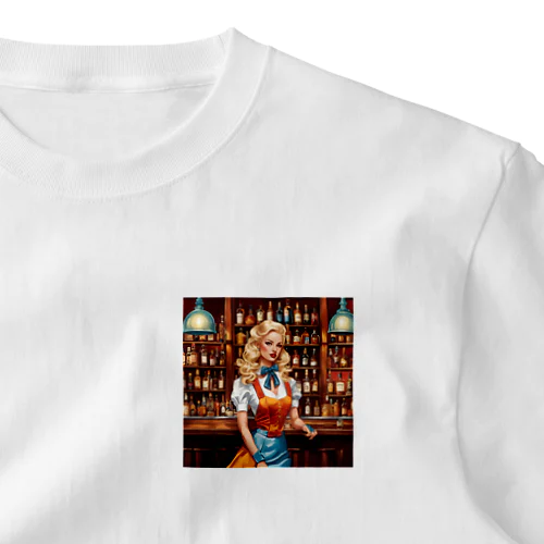 🍸シックなバーと謎の美女💄✨ ワンポイントTシャツ