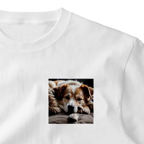 愛らしい表情の犬の耳 ワンポイントTシャツ