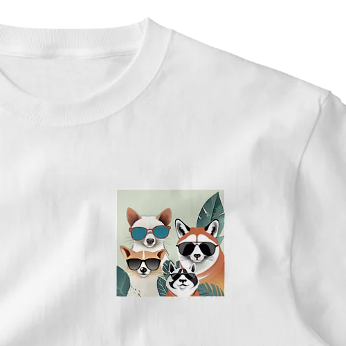 個性的なサングラスをかけた動物たち One Point T-Shirt