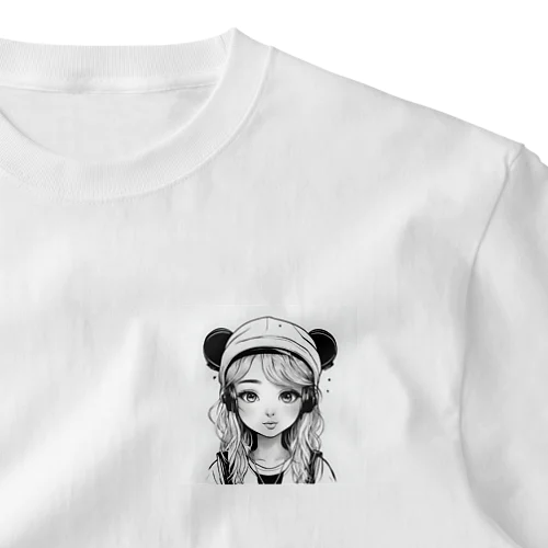 black panda girl ワンポイントTシャツ