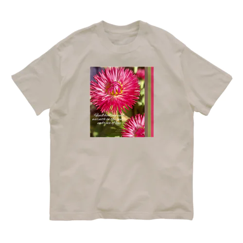 お花・Find healing and warmth in the gentle embrace of love Organic Cotton T-Shirt
