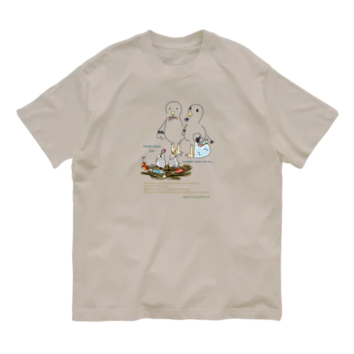 プラスチックをヒナに与える鳥 オーガニックコットンTシャツ