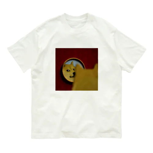 Doge In The Mirror In A Classic Room オーガニックコットンTシャツ