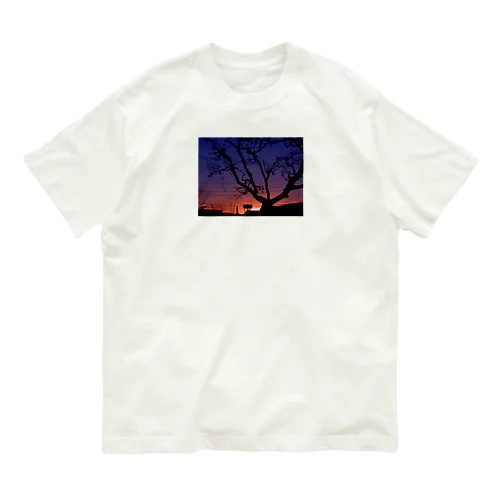 夕焼けと柿の木のトワイライト Organic Cotton T-Shirt