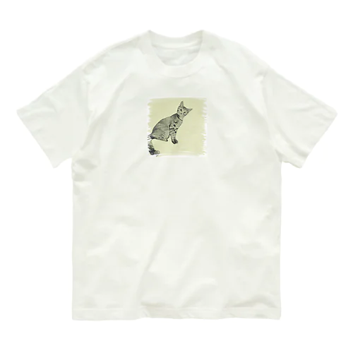 カーテンレールから見下ろすコハク Organic Cotton T-Shirt