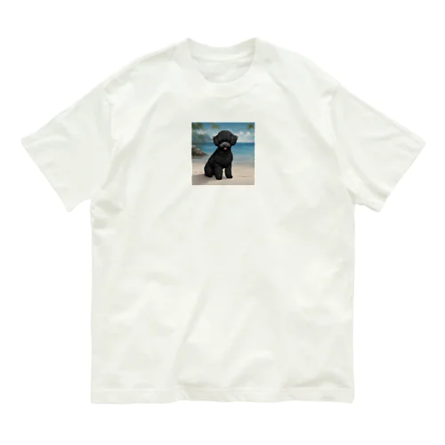 黒いトイプードルと海 Organic Cotton T-Shirt