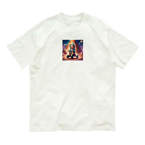 世界を旅する赤ちゃん（ピラミッド） オーガニックコットンTシャツ