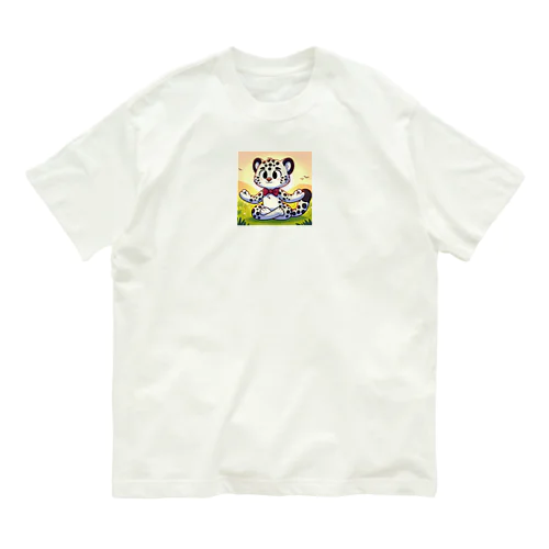 ヨガをするユキヒョウ Organic Cotton T-Shirt