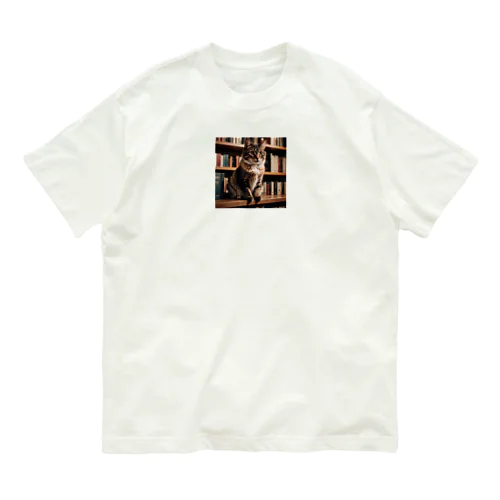 書斎にたたずむ猫 Organic Cotton T-Shirt