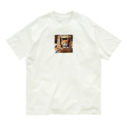 袋に入り込んで遊んでいる猫 Organic Cotton T-Shirt