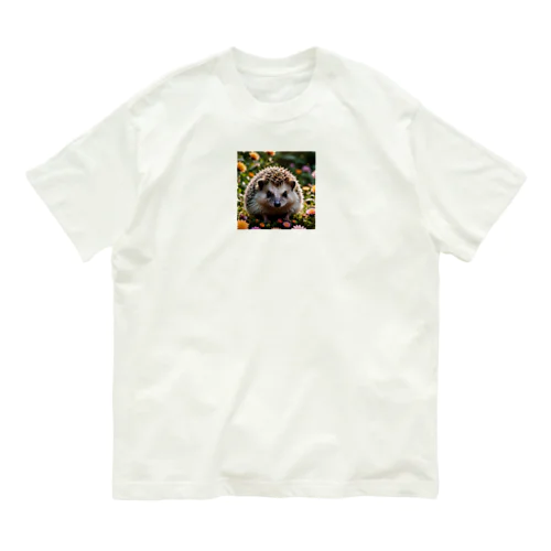 お花に囲まれるハリネズミ（ハリー君） オーガニックコットンTシャツ