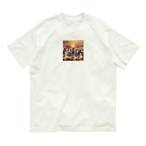 夕焼けを走るシマウマ オーガニックコットンTシャツ