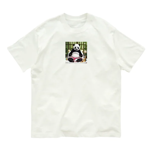 ラグジュアリーホテルでスパを受ける成金パンダ Organic Cotton T-Shirt