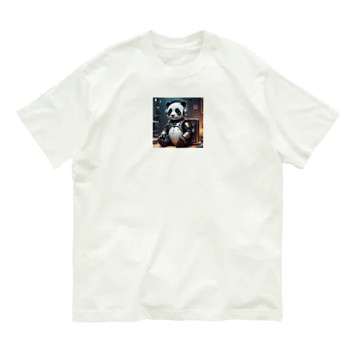 音楽聴いているロボットパンダ Organic Cotton T-Shirt