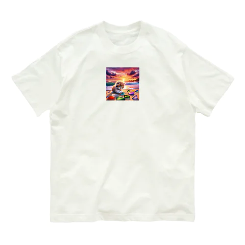 夕日の中シーガラスで遊ぶ子猫 Organic Cotton T-Shirt