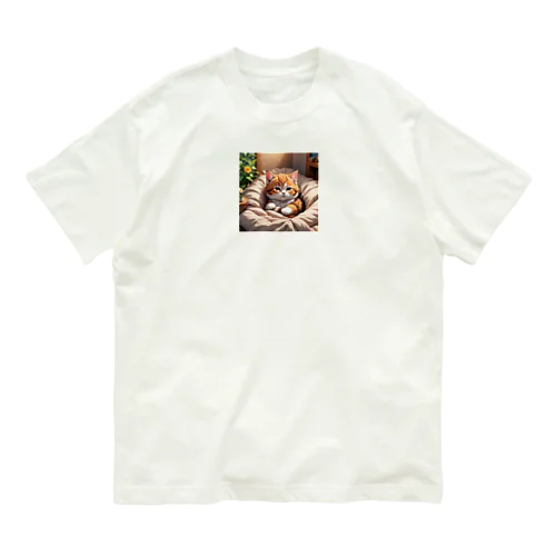 くつろぐ子猫 オーガニックコットンTシャツ