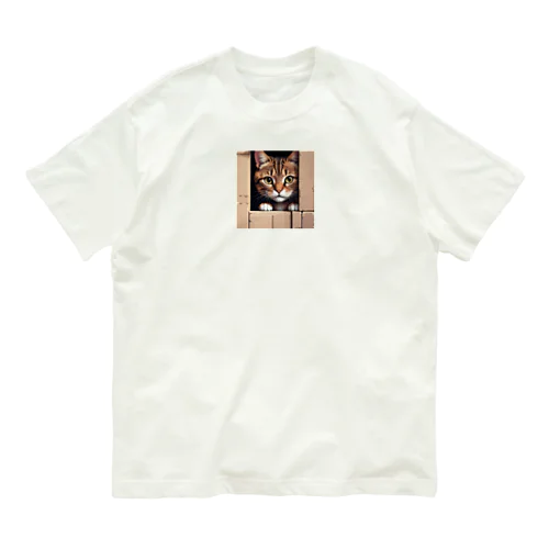 物陰から観察するかわいい猫 オーガニックコットンTシャツ