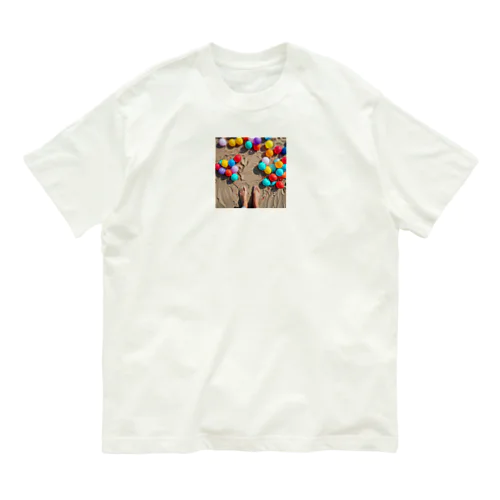 素足で歩く熱い砂浜 Organic Cotton T-Shirt