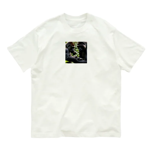 社交的なゴリラ Organic Cotton T-Shirt