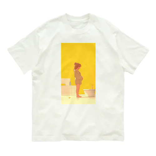 バスローブを着た可愛い女の子 オーガニックコットンTシャツ