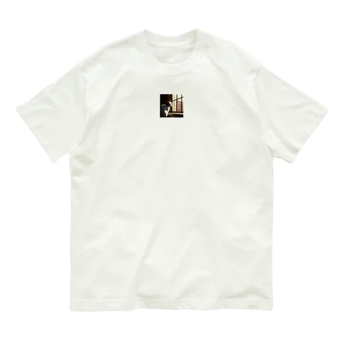 外を見ている猫 Organic Cotton T-Shirt