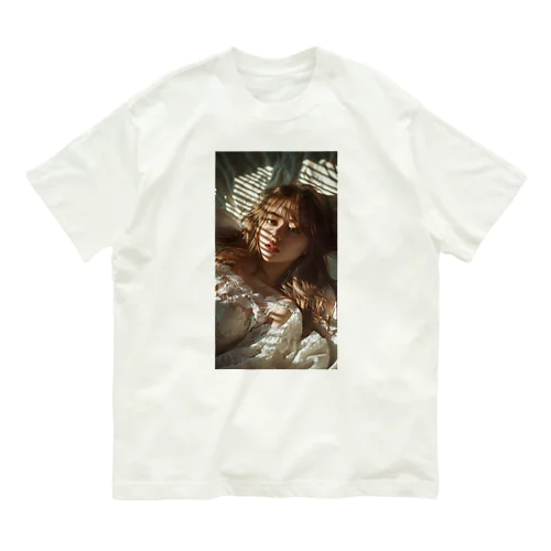 可愛い美女② Organic Cotton T-Shirt